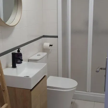 アパート Pisos Con Vistas Al Mar フエンヒロラ