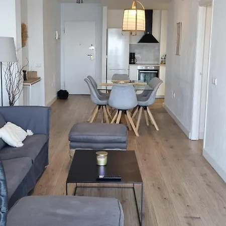 Pisos Con Vistas Al Mar フエンヒロラ