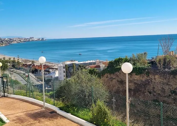 Pisos Con Vistas Al Mar 푸엔히롤라