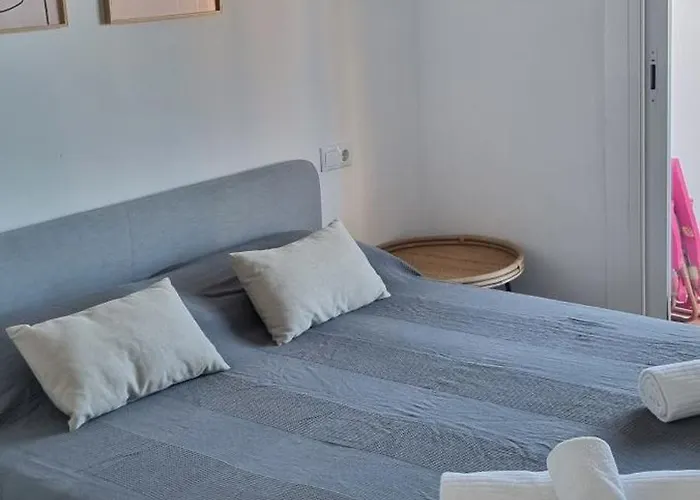 Pisos Con Vistas Al Mar * 푸엔히롤라